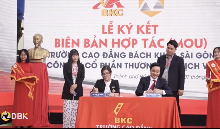 𝐓𝐮𝐯𝐚𝐧𝐡𝐨𝐜𝐥𝐚𝐢𝐱𝐞.𝐯𝐧(𝐃𝐁𝐊 𝐓𝐫𝐚𝐝𝐢𝐧𝐠) vinh dự là đơn vị đầu tiên ký kết biên bản hợp tác (𝐌𝐎𝐔) với trường Cao Đẳng Bách Khoa Sài Gòn.
