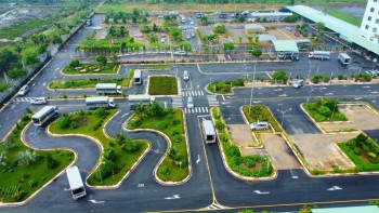 Các bước sát hạch ô tô trên sân